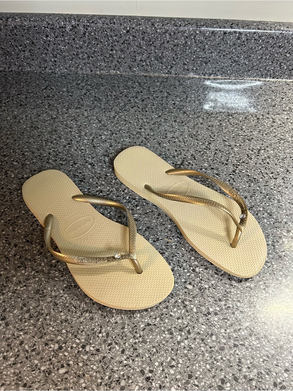 Havaianas Women’s Slim Flip Flops - Beige Footbed with Gold Straps
